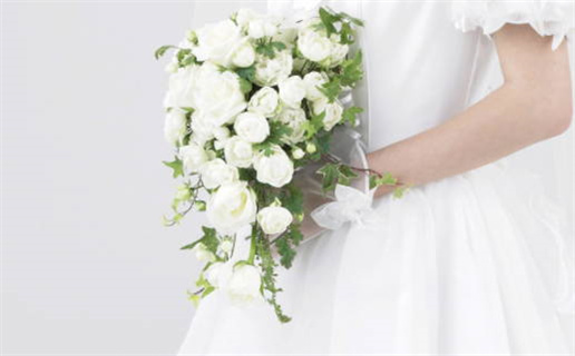 2025年农历四月初三结婚吉日查询 办婚礼吉利吗